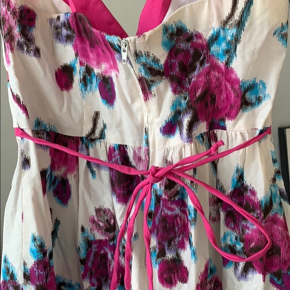 Super fun spaghetti strap dress - Picture 10 of 11